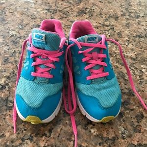 Girls youth Nike sneakers size 1